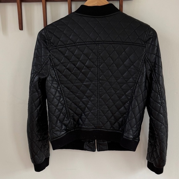 Bar III Black Quilted Leather-Like Bomber Jacket Sz Med - Picture 2 of 3